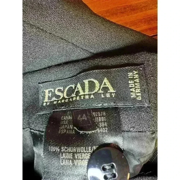 Escada Skirt Black  Crepe Pleat  Size 44 / XL  (063) - Picture 11 of 12